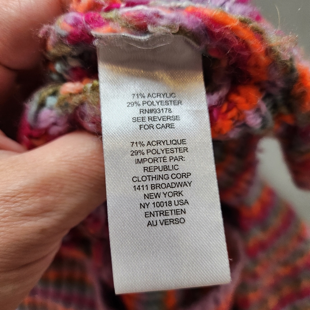 Soft and cozy colourful oversized cropped V-neck cardigan - Picture 13 of 13